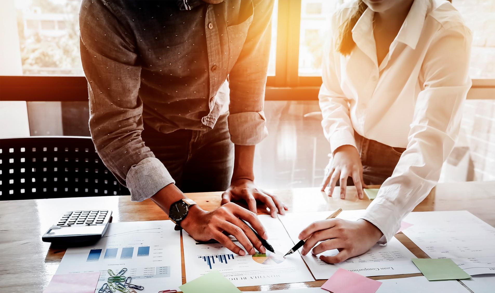 Detailed financial report analysis
